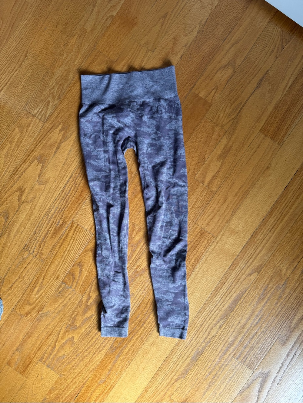 Purple Gymshark Camouflage Leggings